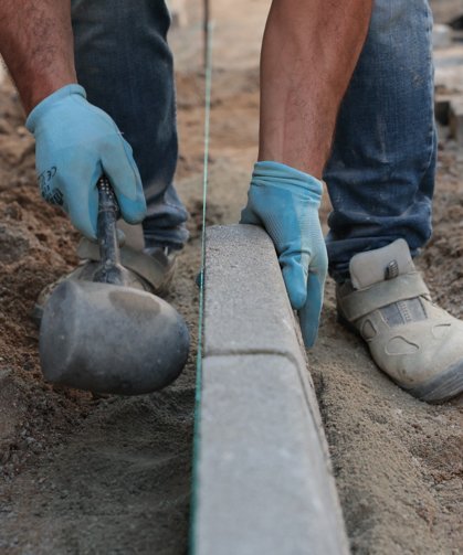 İncirliova Fevzi Paşa Caddesi’ne neşter; Esnaf ve yayalar rahat edecek