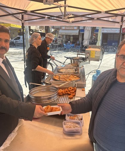 İYİ Parti İncirliova’dan Alparslan Türkeş için lokma hayrı