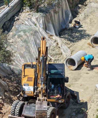 Kuşadası’nda 8,2 milyon liralık altyapı yatırımı başladı