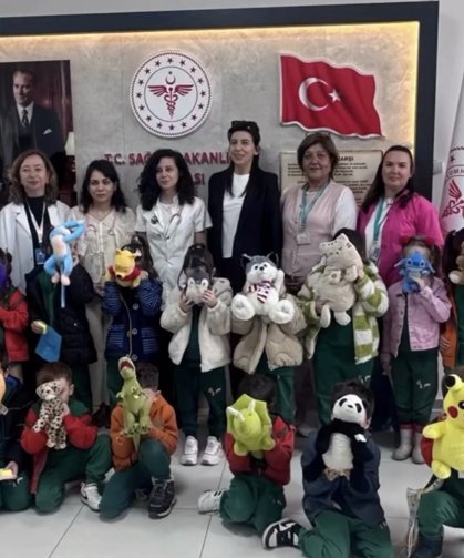 'Minik Kahramanlar Hastanesi' Kuşadası'nda farkındalık yarattı