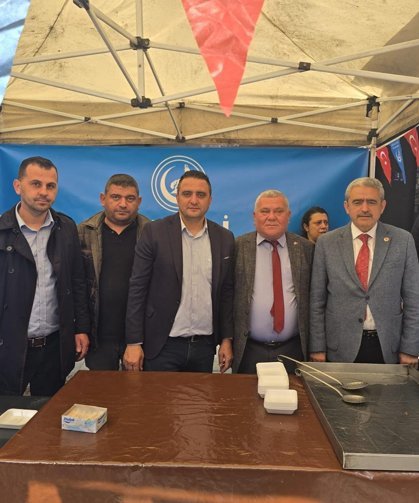 Nazilli Ülkü Ocakları'ndan vefa :Alparslan Türkeş için lokma hayrı düzenlendi