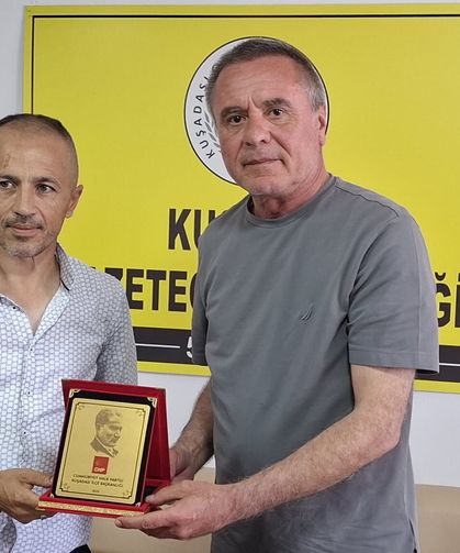 CHP Kuşadası İlçe Başkanı Gürbilek’ten Gazeteciler Derneği’ne ziyaret