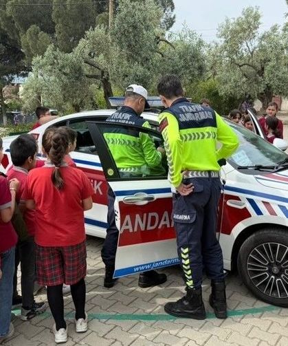 Salavatlı İlkokulu öğrencilerine trafik eğitimi verildi