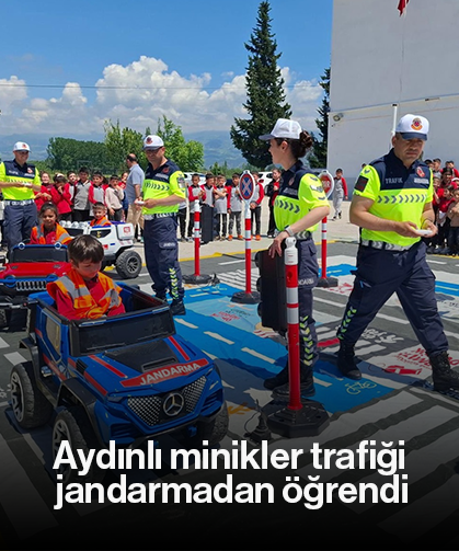 Aydınlı minikler trafiği jandarmadan öğrendi