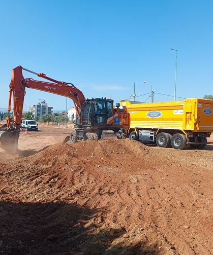 Aydın BŞB'nin tüm ilçelerde yol çalışmaları devam ediyor