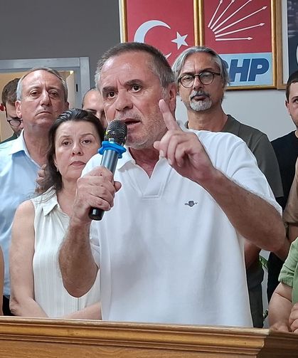 Kuşadası CHP 'Gürbilek' gölgesinde toplandı