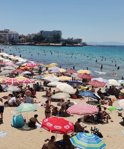 Yeşil ile mavinin gölgesindeki saklı plajlara akın