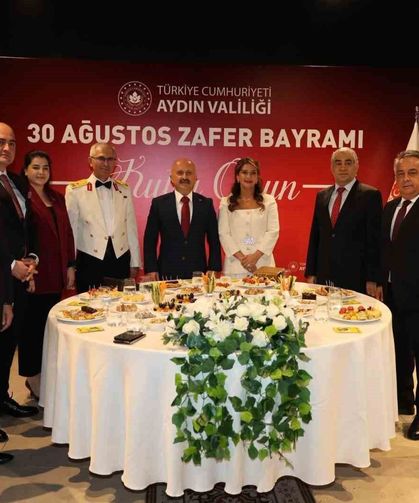 Aydın’da Zafer Bayramı resepsiyonu gerçekleştirildi