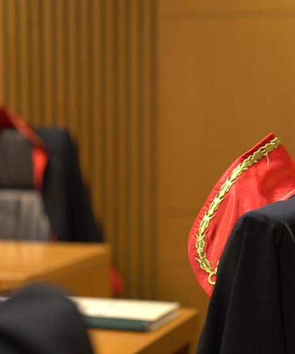 84 hakim ve savcı meslekten çıkarıldı