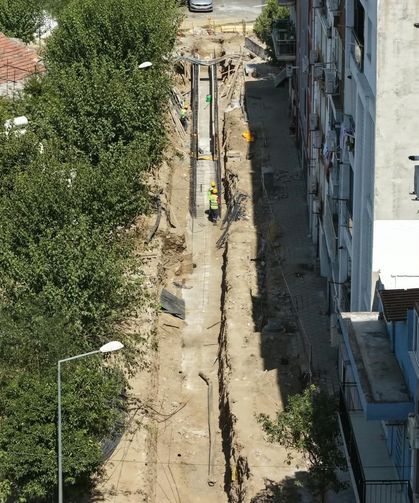 Aydın Büyükşehir Belediyesi’nin Efeler’de altyapı yatırımları sürüyor