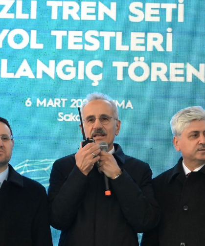 Bakan Uraloğlu duyurdu: Yerli hızlı trende üretim başladı, 250 km hıza ulaşıyor!