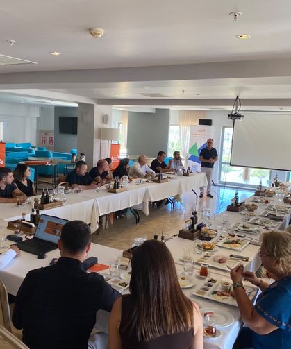 Didim’de enerji şirketi ile muhtarlar iş birliği için bir araya geldi