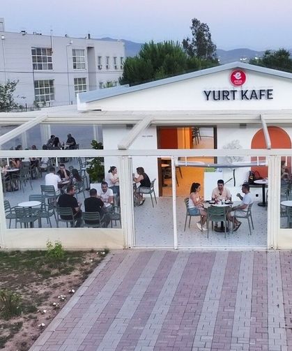 Üniversiteli gençlerden Yurt Kafe’ye yoğun ilgi