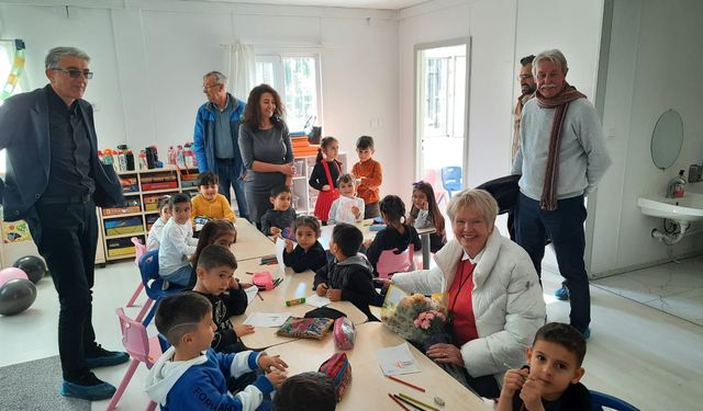 Didim Kent Konseyi Help in Hands Grubundan Yalıköy İlkokulu anasınıfına  destek