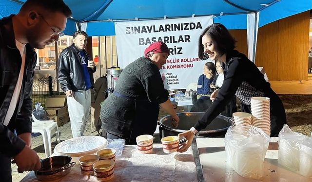 CHP Nazilli üniversiteli gençlerin içini ısıttı