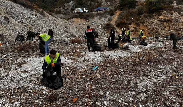 Aydın'ın en görkemli yerinden 75 torba çöp çıktı