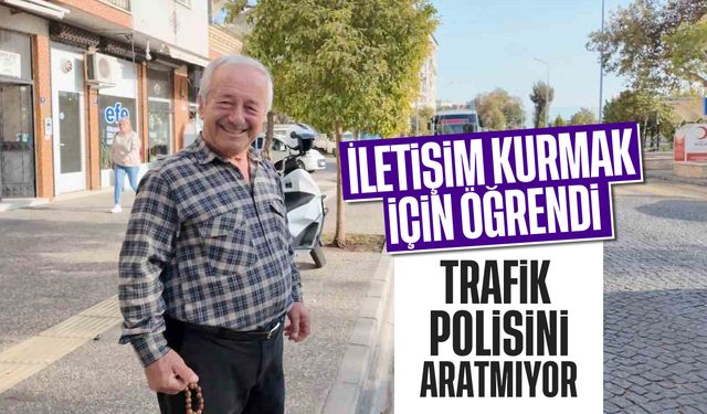 İletişim kurmak için öğrendi, trafik polisini aratmıyor