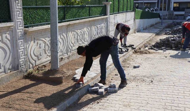 Nazilli sokaklarında kaldırım çalışması başlatıldı