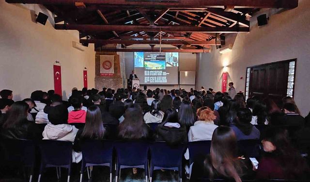 Sultanhisar’da öğrencilerden tarihi gezi