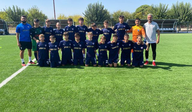 Didim Belediyespor'un U-14 takımı namağlup şampiyon