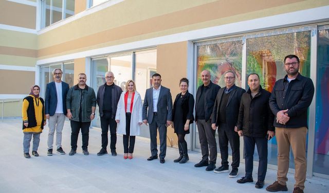 Kuşadası Belediyesi'nden kadın ve çocuklara önemli destek