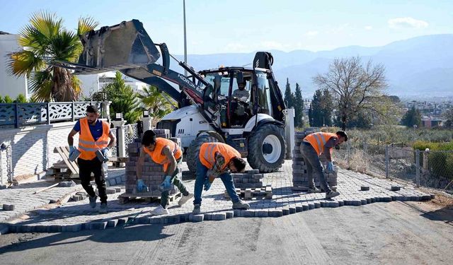 Kuşadası Belediyesi’nden Soğucak’ta yol yapım çalışması