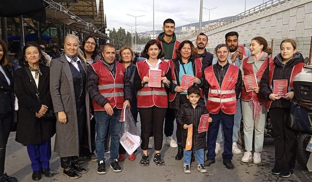 Kuşadası CHP 'Erken seçim' çalışmaları için sahaya indi