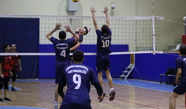 Voleybol YurtLig'de şampiyonlar belirlendi