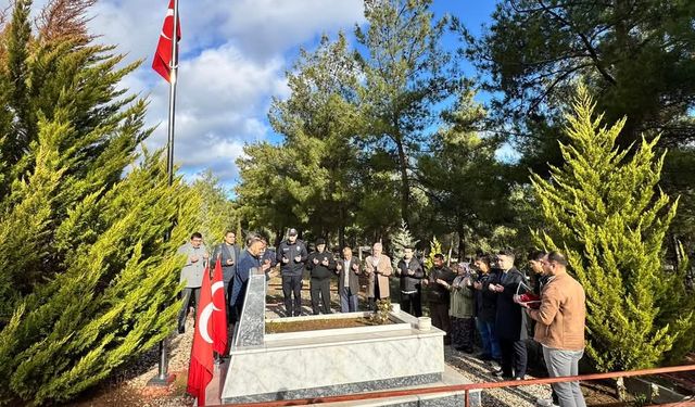 Karacasulu şehit Kenan Karabacaklı, kabri başında anıldı