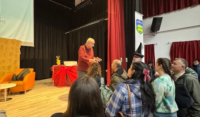Aydın Başak Koleji, şair Şükrü Erbaş’ı ağırladı