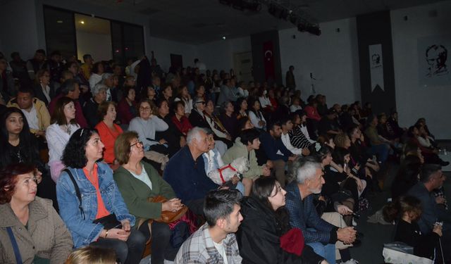 Didimliler 8 Martta “Kırık askı”yı izledi