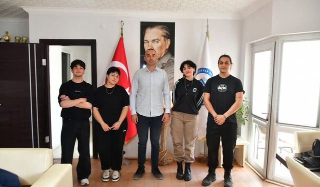 Didim MYO öğrencilerinin TÜBİTAK 2209-A kapsamındaki iki projesine destek