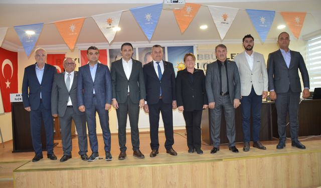 AK Parti Didim’de daraltılmış toplantısını gerçekleştirdi
