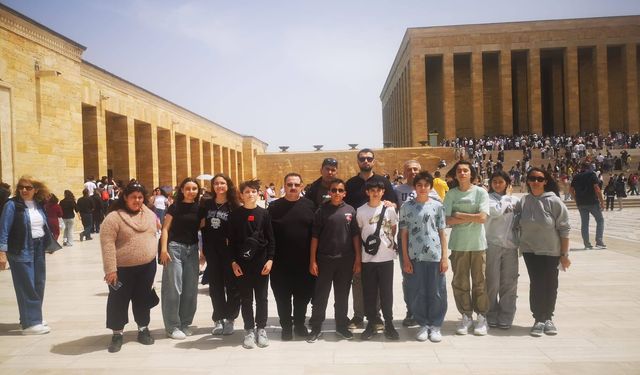 Akyeniköylü muhtardan 8 sınıf öğrencilerine Ankara gezisi