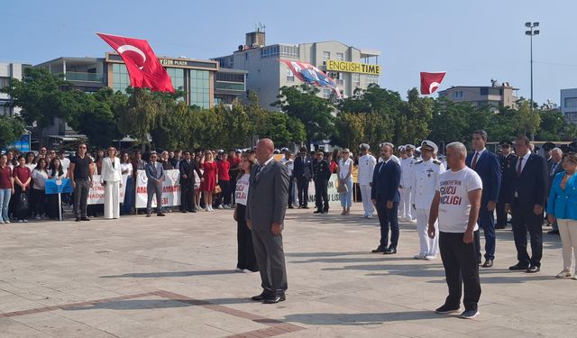 Didim’de 19 Mayıs çelenk töreni düzenlendi