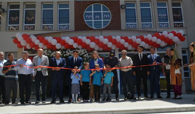 Nazilli'de bilim ve sanat rüzgarı: Öğrencilerin projeleri ve resimleri tam not aldı