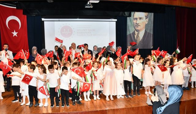 Nazilli’de miniklerden yıl sonu programı