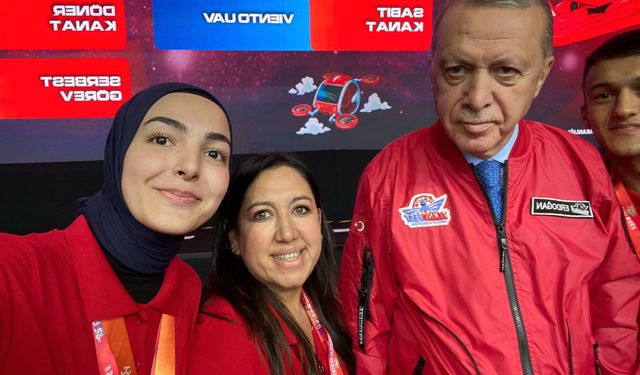 Cumhurbaşkanı Erdoğan Nazillili gençlere ödül verdi