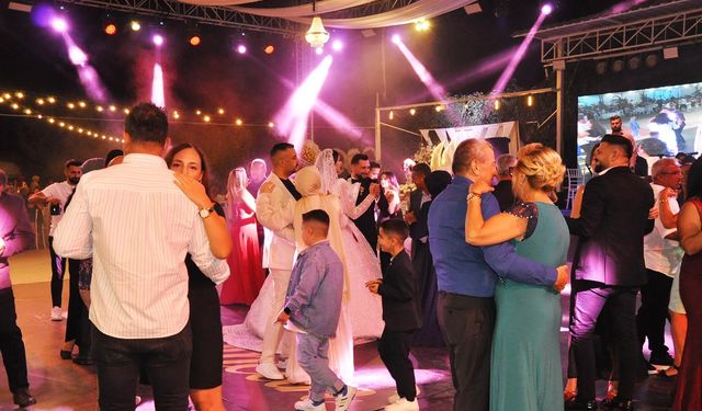 Didim'de görkemli düğün: Hüseyincan ile Begüm dünya evine girdi