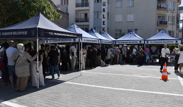 Kuşadası Belediyesi yeni eğitim yılında yine öğrencilerin yanında