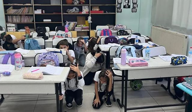 Didimli öğrencilere afet tatbikatı eğitimi