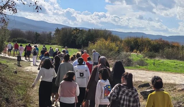 Kültür Müdürlüğünden anlamlı etkinlik: Çocuklar Cumhuriyet'i tarihi kentte kutladı