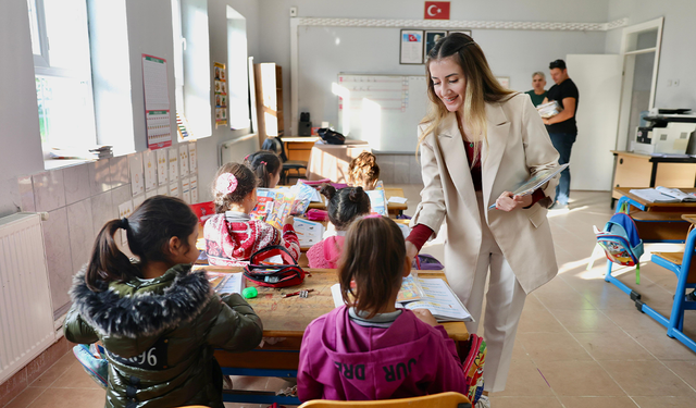 Didim’in Renkleri” Boyama Kitabı Minik Öğrencilerle Buluştu