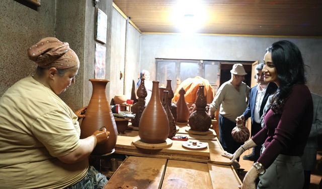 AK Partili Sarıbaş, "Karacasu, emeğin, üretimin ve bereketin şehirdir"