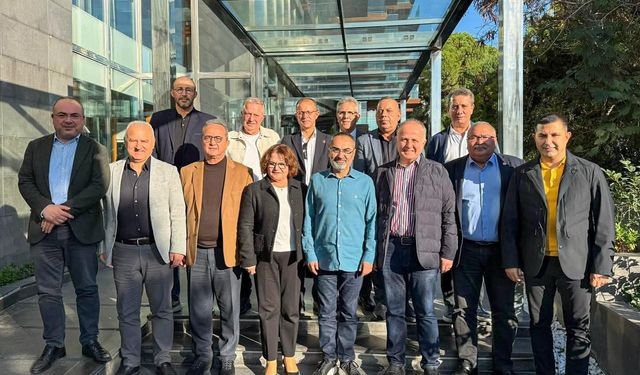 CHP’den dikkat çeken TBB ziyareti: Kuşadası’na çıkarma yaptılar