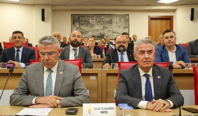 “CHP’nin diriye de ölüye de hayrı yok”