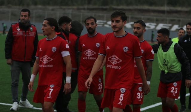 Galibiyet hasreti 28 maça çıktı: Nazilli adım adım amatöre