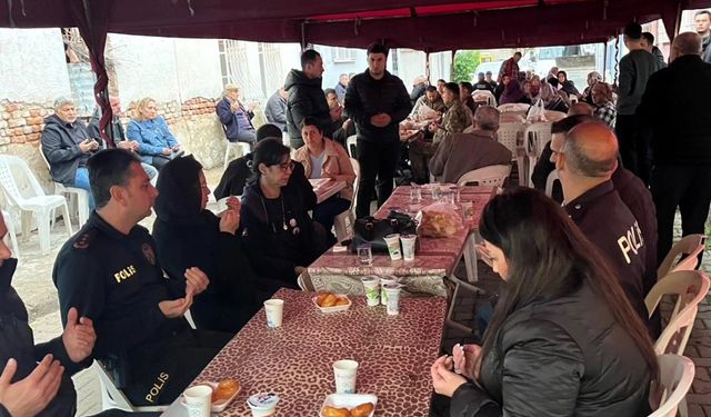 Germencikli şehit teğmen dualarla memleketinde anıldı