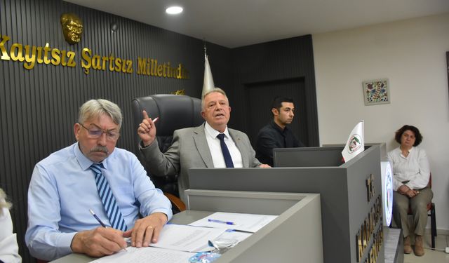 Karacasu Belediye Meclisi olağanüstü toplandı