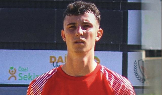 Kuşadalı William profesyonel kadroda